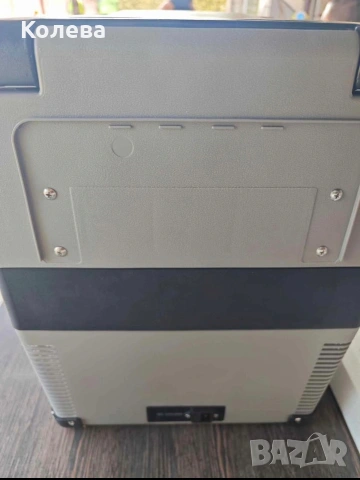 Хладилник Vevor 45 L, снимка 2 - Хладилни чанти - 53171983