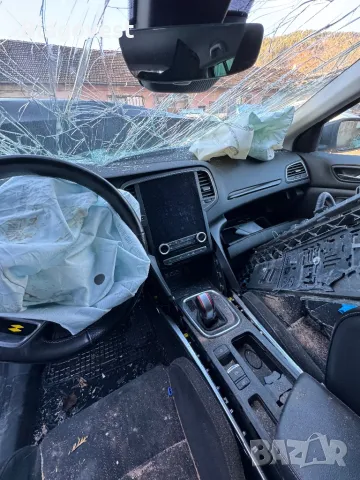 Renault Megane 1.3TCE RS LINE НА ЧАСТИ, снимка 8 - Автомобили и джипове - 48644163