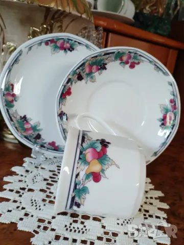 Сервиз за чай и кафе Английски порцелан Royal Doulton, Autumn glory., снимка 4 - Сервизи - 48935035