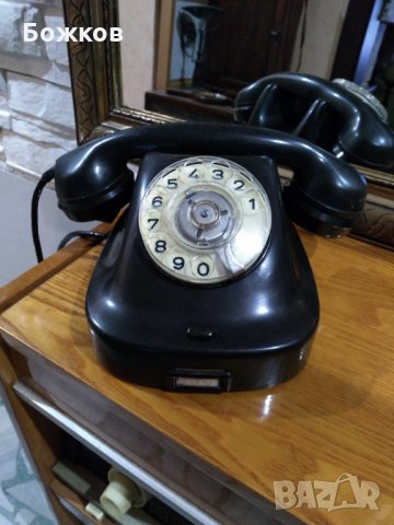 Ретро телефон бакелитов, снимка 3 - Антикварни и старинни предмети - 34854866