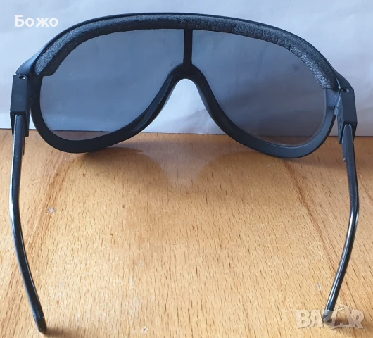 Използвани Панорамни слънчеви очила UVEX SNOSUN - Черни, снимка 3 - Слънчеви и диоптрични очила - 51389585