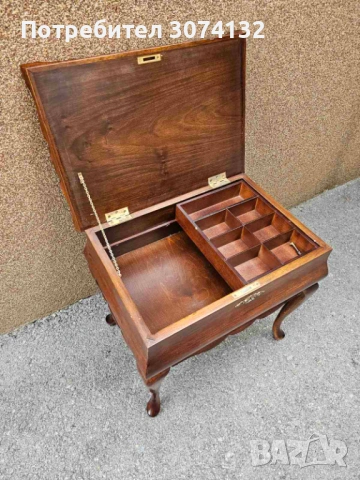 Малка ретро тоалетка, снимка 2 - Тоалетки - 53209327