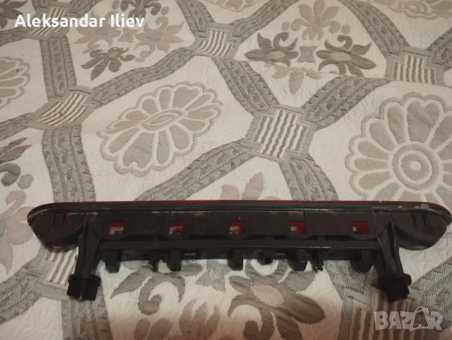 Трети стоп  от заден капак на ситроен берлинго , снимка 3 - Части - 52668155