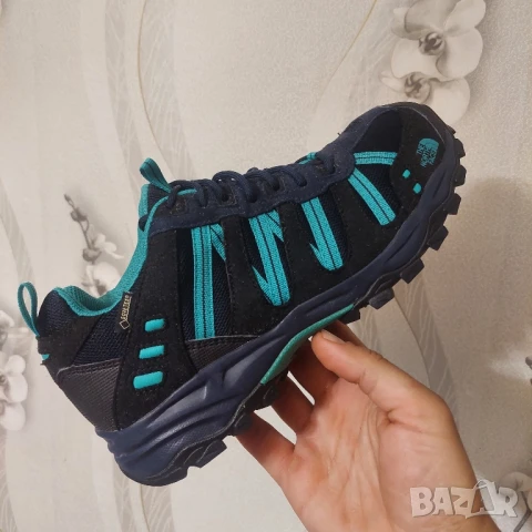 туристически обувки / маратонки  THE NORTH FACE Sakura GORE-TEX номер 40, снимка 6 - Маратонки - 50704396