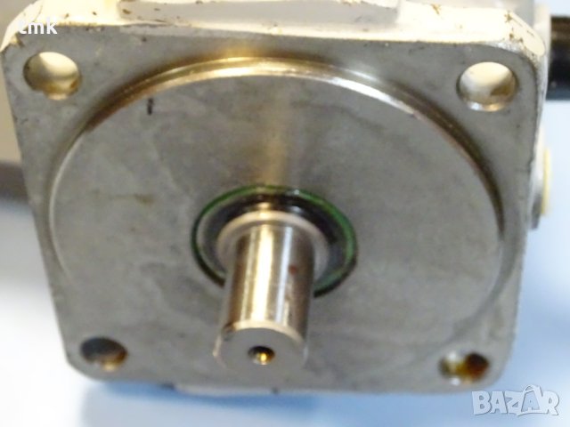 Хидравлична помпа Wadowice PV2V3-30/25D1MC40A1A/PZL-PZ2-K6.3, снимка 8 - Резервни части за машини - 40528207