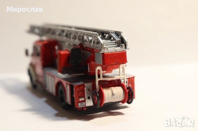 1/72 MERCEDES BENZ ПОЖАРНА КАМИОН МОДЕЛ, снимка 6 - Колекции - 53214544