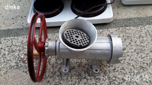 месомелачка машинка за кайма с две решетки 32 РАЗМЕР, снимка 1