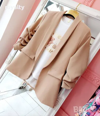 Бежово пролетно сако