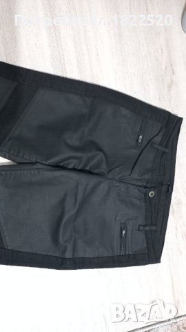 Черен панталон с кожени елементи, снимка 2 - Панталони - 43340057