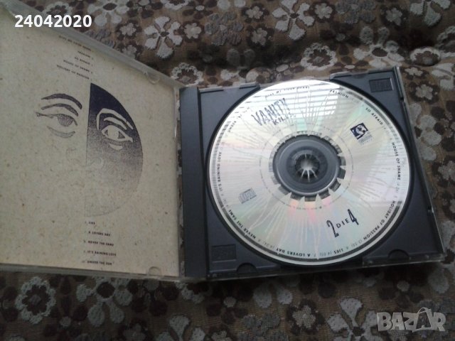 Vanity Kills – 2 Die 4 оригинален US диск, снимка 2 - CD дискове - 43658514
