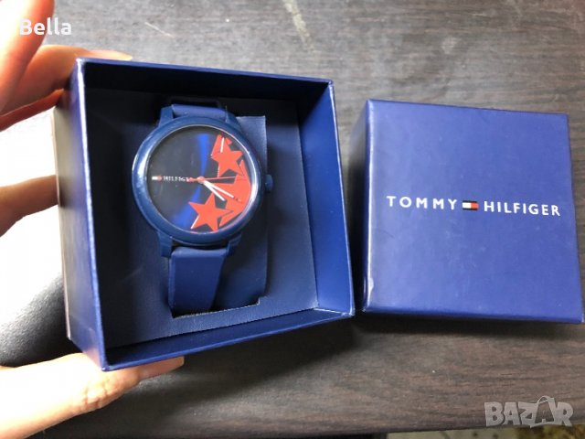 часовник Tommy Hilfiger, снимка 1 - Дамски - 26975713