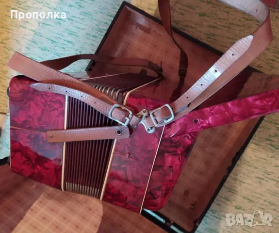 Сто годишен - Акордеон Weltmaister с куфар, 48 баса, снимка 15 - Акордеони - 49060337