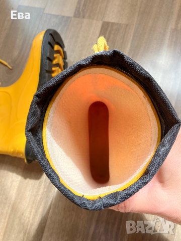 Детски жълти гумени ботушки , снимка 4 - Детски боти и ботуши - 38037613