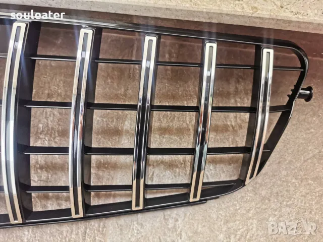 Решетка с емблема тип AMG GT/GTR CHROME за Mercedes w204, снимка 3 - Части - 49131709