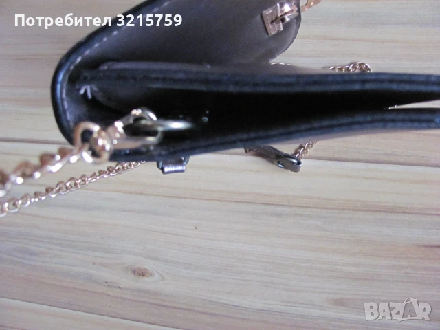 Нова дамска чанта BORA сребриста , метална катарама, снимка 10 - Чанти - 50930275