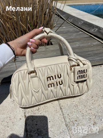 Нови дамски чанти Miu miu Guess Armani, снимка 11 - Чанти - 52403658