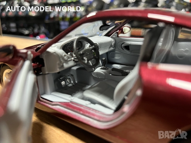 BBURAGO метален колекционерски модел PORSCHE CARRERA 911 1999г. 1:18, снимка 4 - Колекции - 52795103
