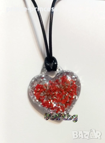 Ръчно изработено колие от епоксидна смола , снимка 3 - Колиета, медальони, синджири - 53139269