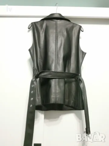 Уникален дамски кожен елек Only, снимка 2 - Елеци - 49945668