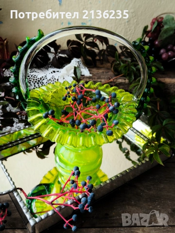 Купа/кошница цветно стъкло , снимка 3 - Антикварни и старинни предмети - 51955787