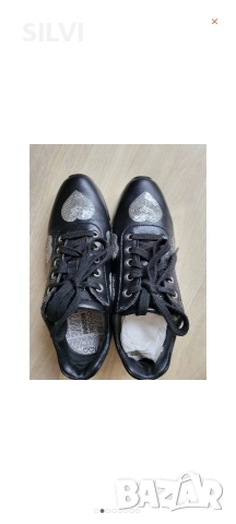 Обувки Moschino размер 37, снимка 2 - Дамски ежедневни обувки - 52728275