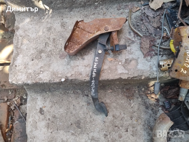 Педал Спирачки + Стоп Бутон За Нисан Примера 1991г / Nissan Primera 1991y, снимка 2 - Части - 52290573