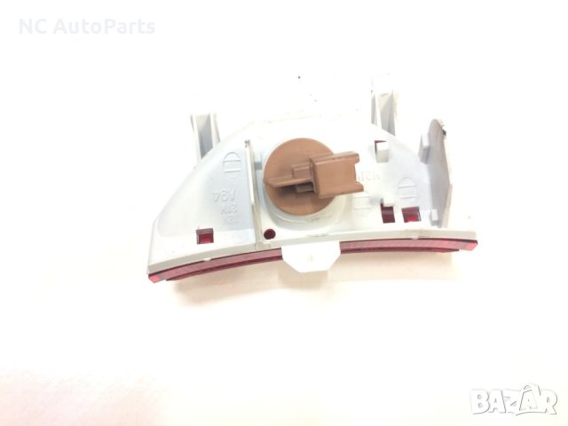 Заден централен стоп за Nissan Нисан Максима QX Салон 2002, снимка 4 - Части - 43528981