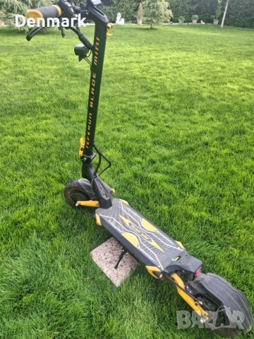 Електрическа тротинетка Blade Mini, снимка 3 - Велосипеди - 52135044