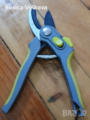 Градински ножици за клони , снимка 6 - Градински инструменти - 53246827