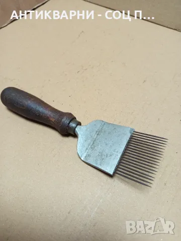 Соц Стар Пчеларски Инструмент., снимка 3 - Антикварни и старинни предмети - 50353246