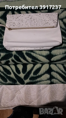 Дамска мини чантичка, снимка 2 - Чанти - 53500881