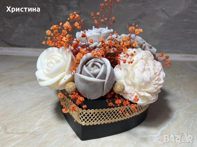 Вечен букет от соев восък , снимка 3 - Ръчно изработени сувенири - 52543819