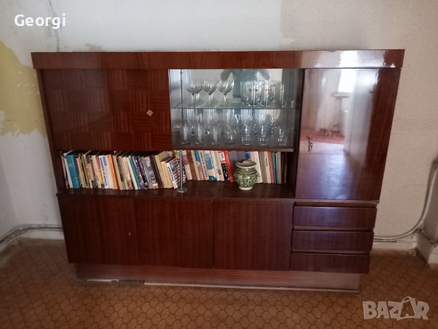 Бюфет старинен но изключително запазена , снимка 4 - Секции и витрини - 38085314