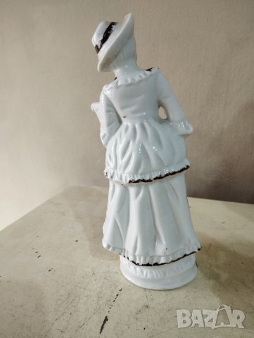 порцеланова статуетка, снимка 3 - Статуетки - 42969684