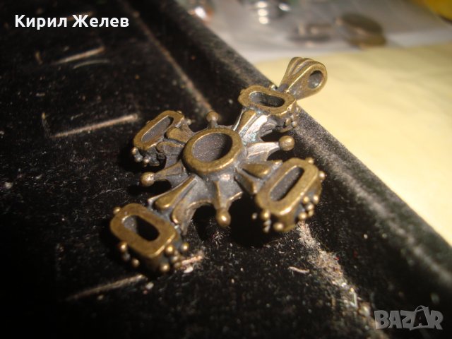 СТАР БРОНЗОВ АЖУРЕН с ОРНАМЕНТИ НАГРЪДЕН КРЪСТ 22234, снимка 6 - Колиета, медальони, синджири - 33004626