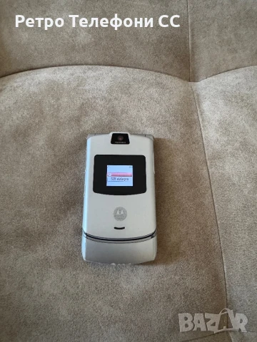 Motorola v3 Motorola V3 Silver запазен, снимка 5 - Motorola - 51126275
