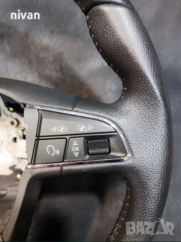 Кожен мулти волан за Seat Leon 3 5f като нов, снимка 3 - Части - 53595838