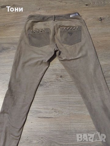 Дамски панталон GUESS , снимка 2 - Панталони - 38373635