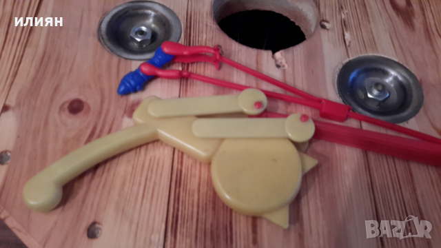 Пластмасови играчки, акробати 35лв за двете , снимка 11 - Колекции - 36499685