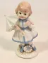 порцеланова фигурка момиче с чадър 19/4, снимка 1