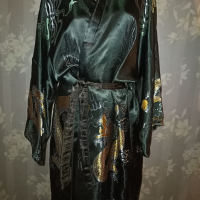 XXL-Халат от сатен тип кимоно с бродирани дракони , снимка 4 - Бельо - 44889219