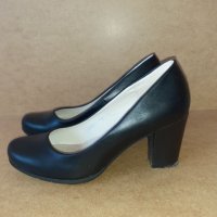Дамски боти и обувки, снимка 1 - Дамски обувки на ток - 38557499