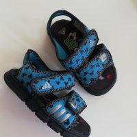 Детски сандали Adidas disney, снимка 3 - Детски сандали и чехли - 28172217