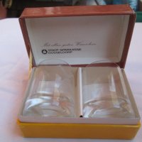 STADT-SPARKASSE DUSSELDORF две немски малки стъклени чаши в кутийка., снимка 1 - Чаши - 43595368