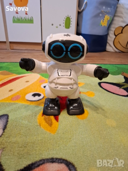 Танцуващ робот  Silverlit, снимка 1