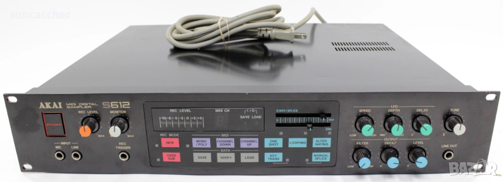 Търся семплър/sampler Akai s612, снимка 1