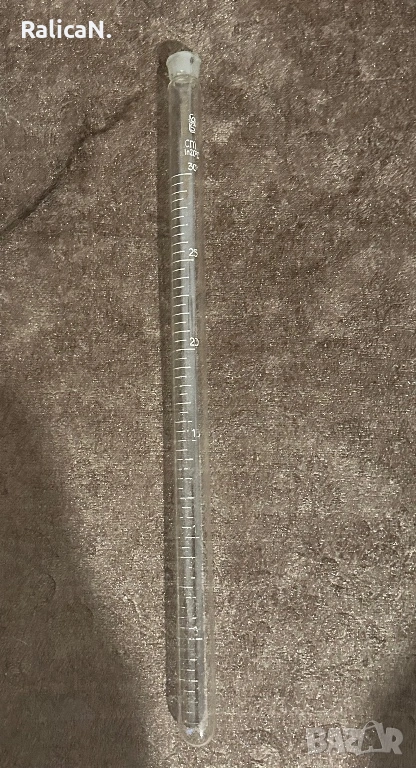 Градуирана стара епруветка, снимка 1