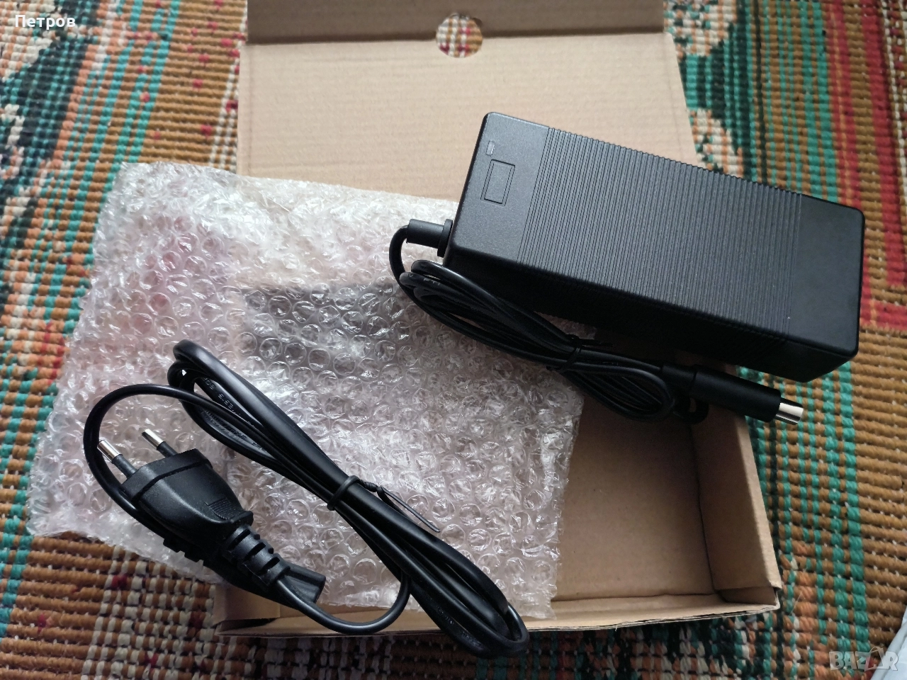 Зарядно 42 волта, снимка 1