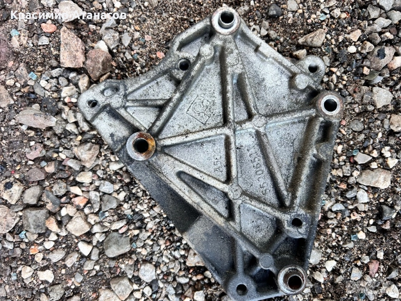 55206511. Държач лапа стойка генератор за Фиат Гранде пунто 1.3 JTD. 2008г, снимка 1