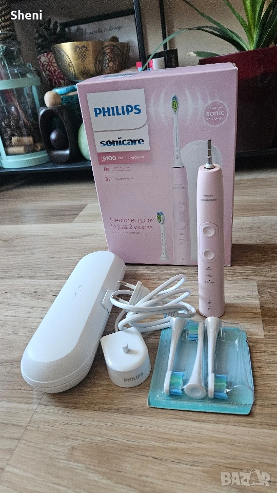 3 бр. нови глави, зарядно, кутия и четка за части Philips Sonicare 5100, снимка 1